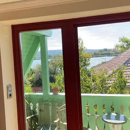 Lägenhet Tamas Sziveben- Egesz Evben Nyitva! Balatonföldvár