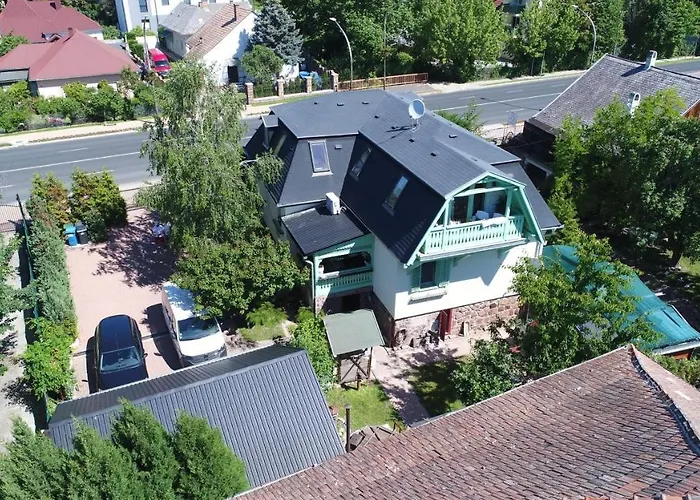 Lägenhet Tamas Sziveben- Egesz Evben Nyitva! Balatonföldvár